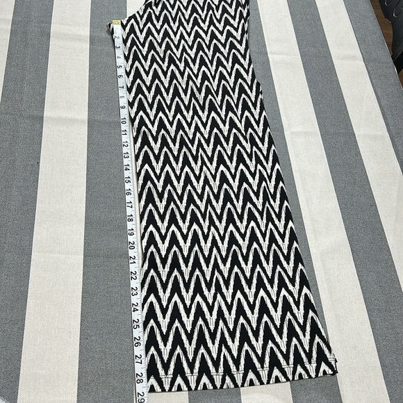 Donna Morgan Womens Black White Chevron Wide Leg Collared Jumpsuit Size 8 Work - Picture 11 of 13